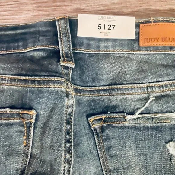 JUDY BLUE LOS ANGELES MID RISE BLUE FLANNEL PATCH STRETCH JEANS - Picture 9 of 10